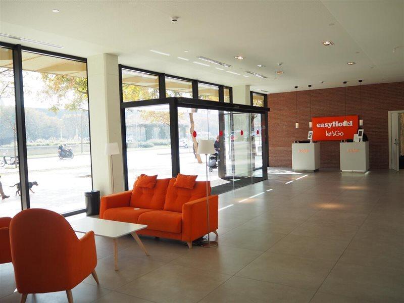 Easyhotel Malaga City Centre Exterior foto